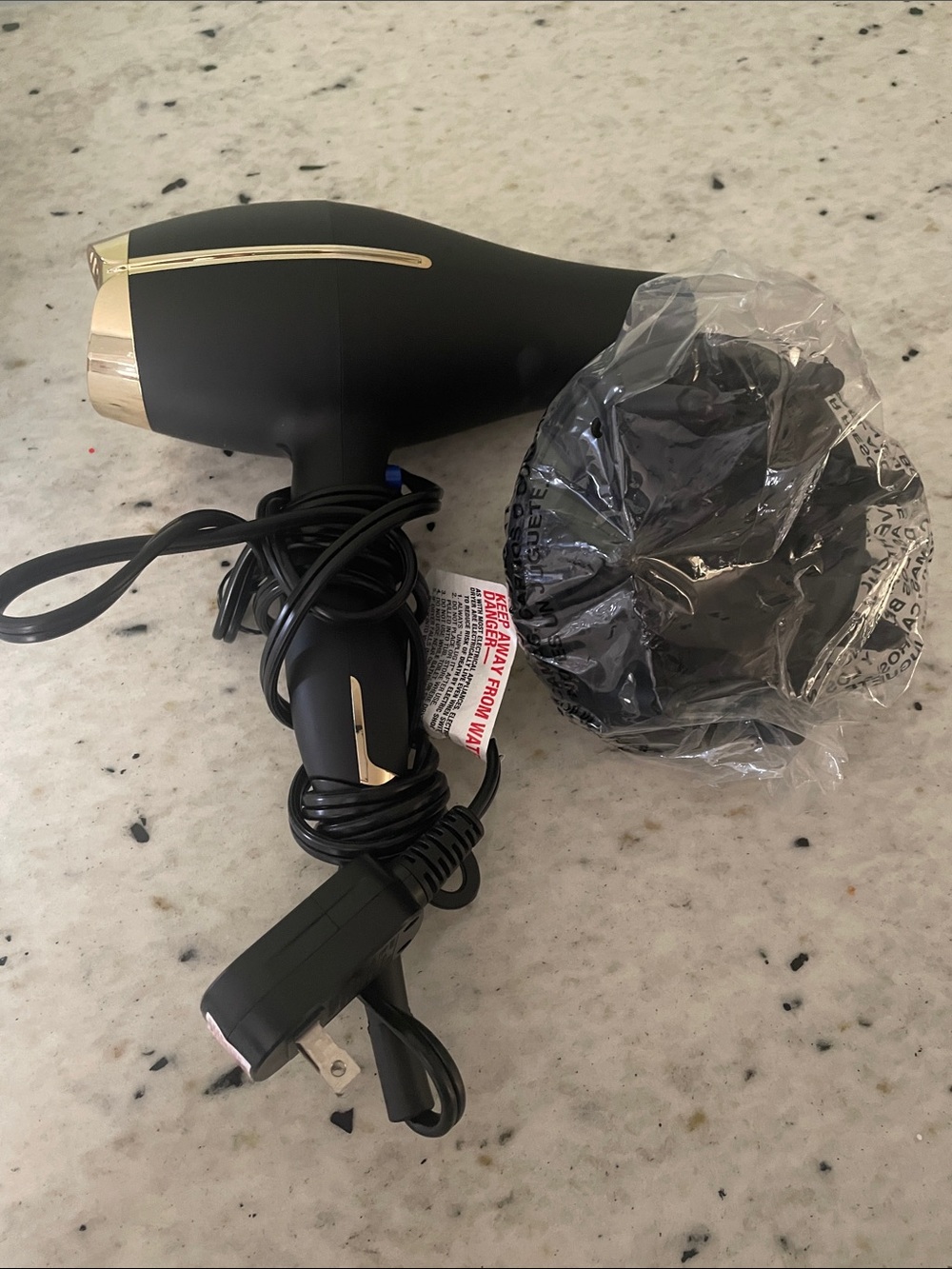Conair Infiniti Pro Black Hair Dryer with Styling Attachments - Picture 3 of 3